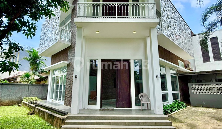 Sell Nice House Within Complex in Cempaka Putih