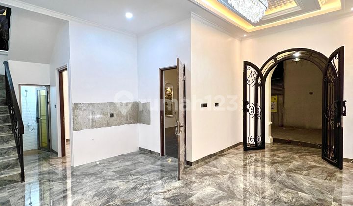 Sell Modern Classic House Near Cilandak Ragunan South Jakarta 2