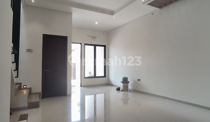 Sell Ready-to-Occupy House in Rawamangun, East Jakarta 2