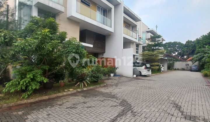 Dijual rumah di jatipadang dekat tol TB Simatupang pasar Minggu 
