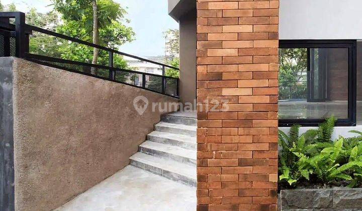 Jual rumah modern tropical dalam cluster di Bintaro jaya 2