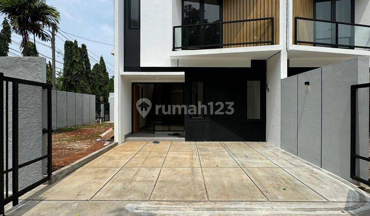 Jual rumah modern minimalis Hoek di Bintaro Jakarta Selatan  1