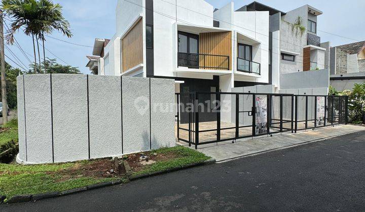 Jual rumah modern minimalis Hoek di Bintaro Jakarta Selatan  2