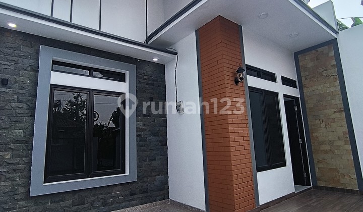 Jual Rumah Baru Bebas Banjir di Perumahan Harapan Jaya Bekasi