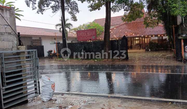 For Sale: House Suitable for Business by Jagakarsa Main Road 2