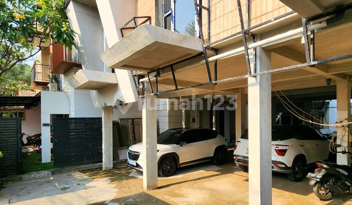 For Sale: Private Home and Active Boarding House, Flood-Free in Pejaten, South Jakarta