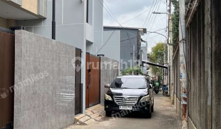 Cheap Full Occupied Boarding House for Sale Near Binus Trisakti Kebon Jeruk Cheap Full Occupied Boarding House for Sale Near Binus Trisakti Kebon Jeruk