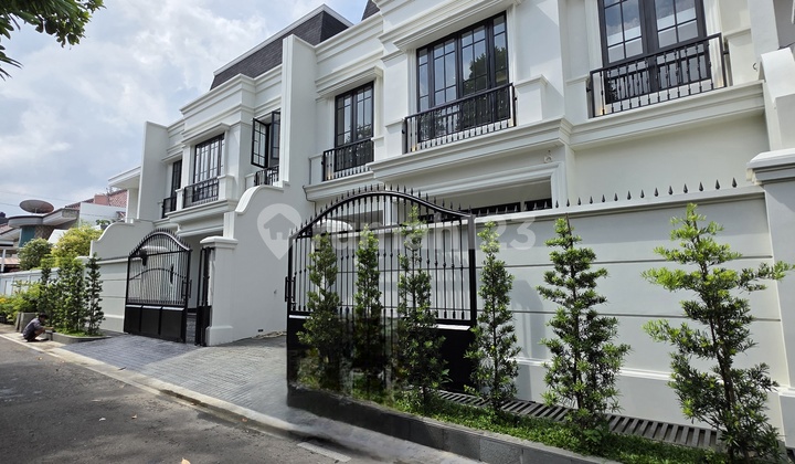 Sell Classic Modern House in Cempaka Putih, Central Jakarta