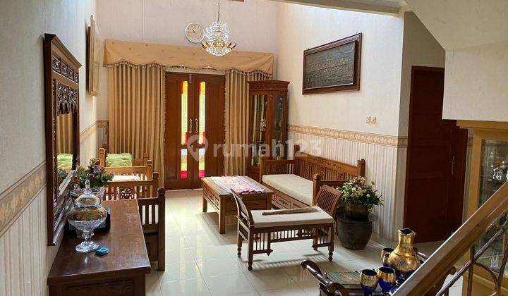 Rumah keren di daerah Soekarno Hatta , siap huni full furnish tinggal pakai saja di Komplek Pinus Regensi. Yang sedang cari rumah, ayo showing segera dan beli  1