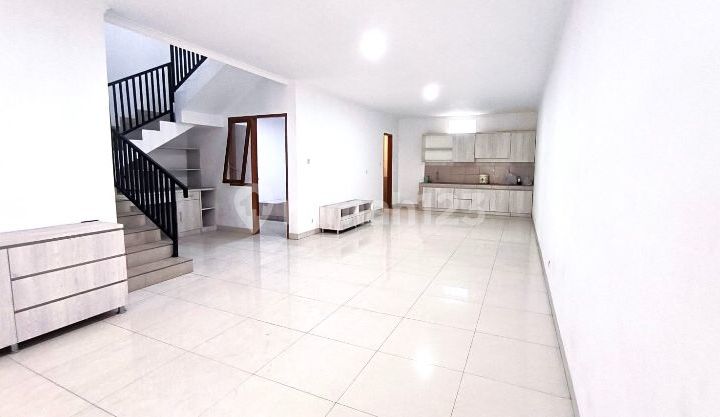 Rumah Minimalis 2 Lantai Kembar Kotamadya Bandung 2