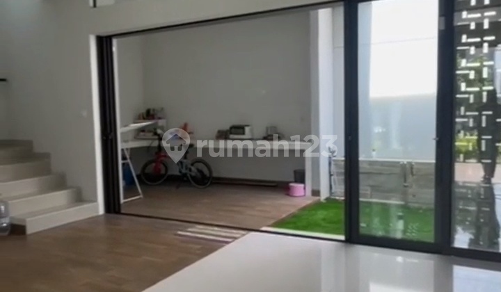 Wow..rumah Keren Harga Menarik Summarecon Bandung 