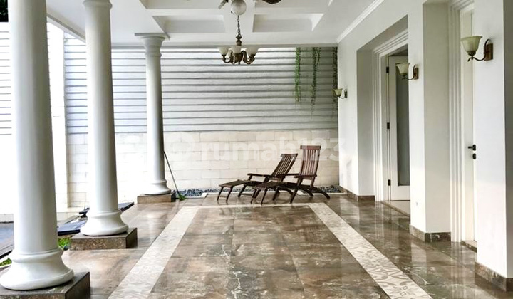 Disewakan Rumah Mewah di Kemang  Unfurnished Bagus 2