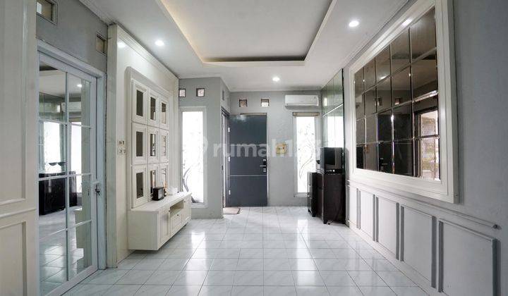 ruang tamu dijual rumah siap huni furnished