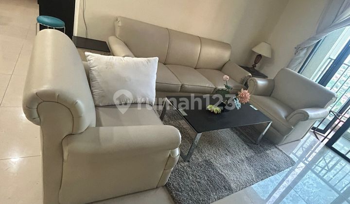 Dijual Apartemen Hamptons Park 2 Kamar Tidur Furnished