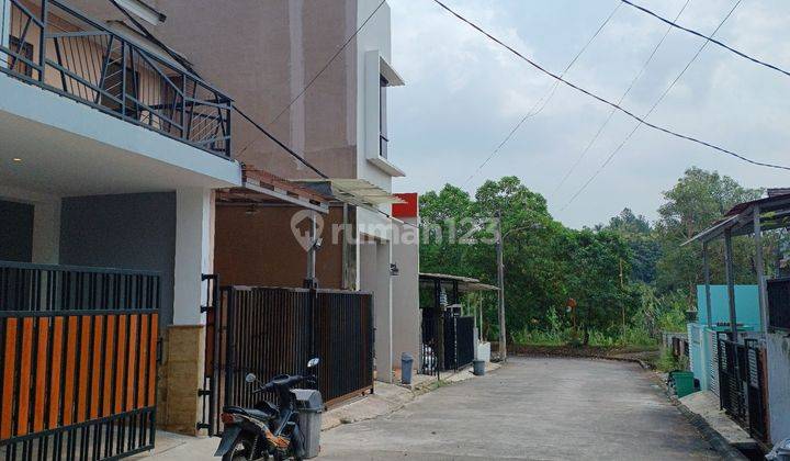 Rumah 3 Lantai Siap Huni di Cendana Residence Pamulang Tangerang 2