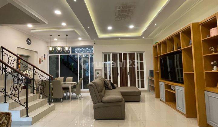 Rumah 2 Lantai Full Furnished di Cluster Trimezia Gading Serpong 2