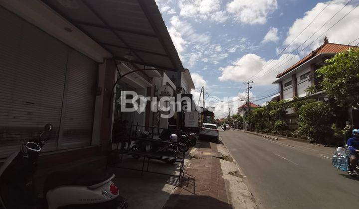 Small Shop in Canggu Tourist Area 2