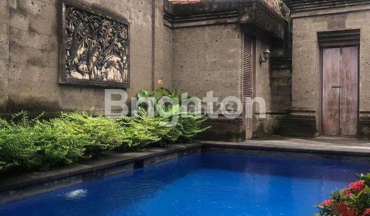 RUMAH dengan Pool pribadi di SANUR 1