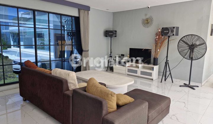 Building Suitable for Office and Residence With Large Parking in Sanur Building Suitable for Office and Residence With Large Parking in Sanur