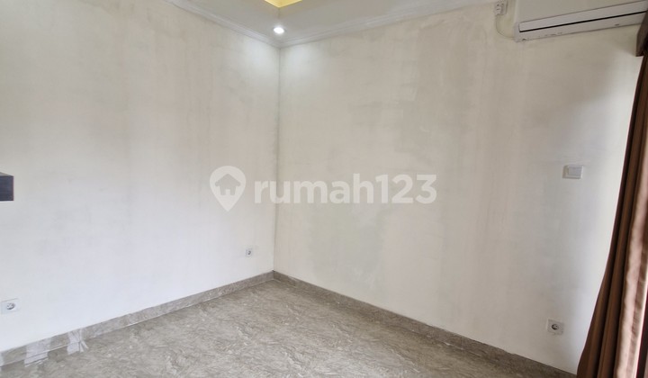 3 Bedroom House in One Gate System Cluster Near Sanur. 2