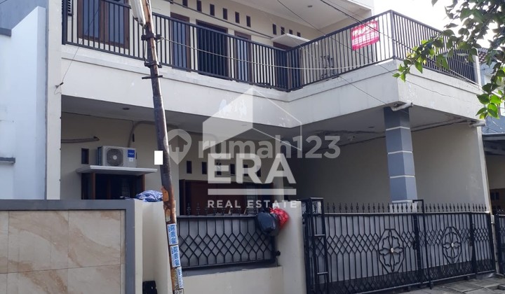 For Sale 2-Story House in Harapan Indah Bekasi 2