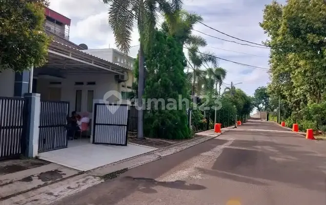 Rumah 4 Kamar Besar Murah Cluster Aralia Harapan Indah Bekasi Kota