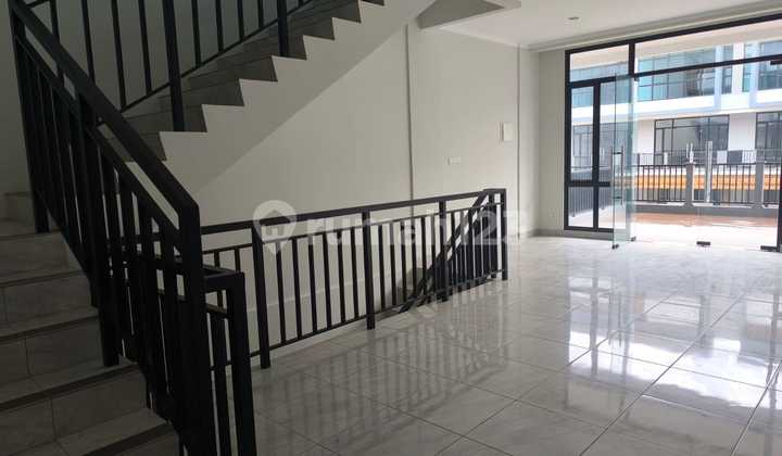 For Rent: Crystal Boulevard Shop House, Summarecon Bekasi 1