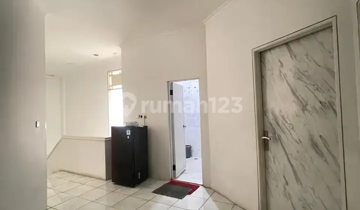 Rumah 3 Lantai di Jl Pinang Kalijati Pondok Labu Jakarta Selatan 2