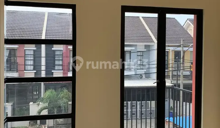 For Sale Comfortable House on Jln Harapan Mulya Raya - Harapan Indah Bekasi 2