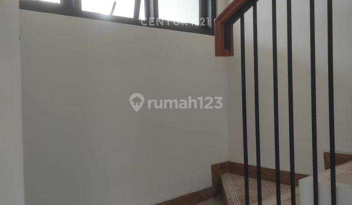 Rumah 2 Lantai Brand New Siap Huni Sunrise Garden Jakarta Barat 2