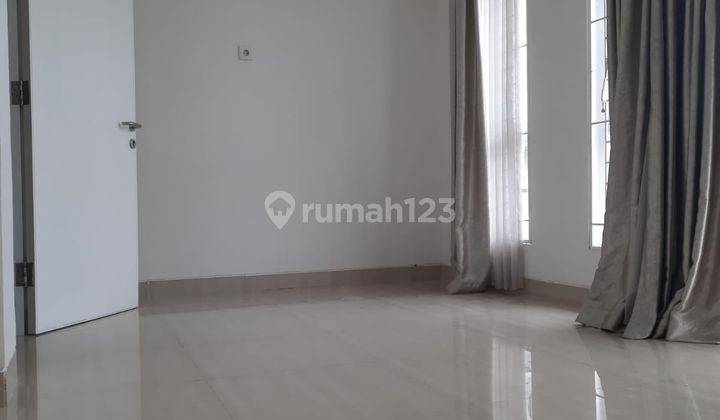 Dijual Cepat Rumah di Taman Royal Taman Surya 2