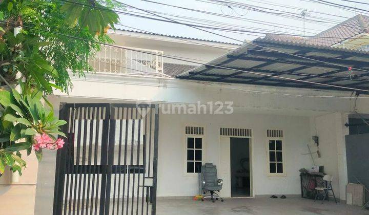 Disewakan Rumah Bisa Untuk Kantor Atau Coffe Shop di Mampang 1