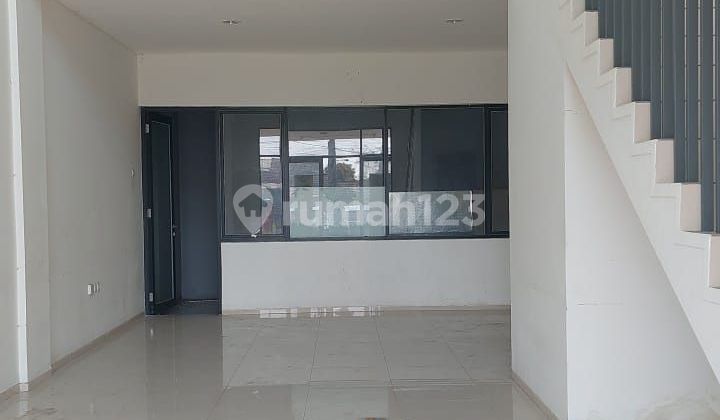 Strategic Commercial Shophouse Near Summarecon in North Bekasi Strategic Commercial Shophouse Near Summarecon in North Bekasi