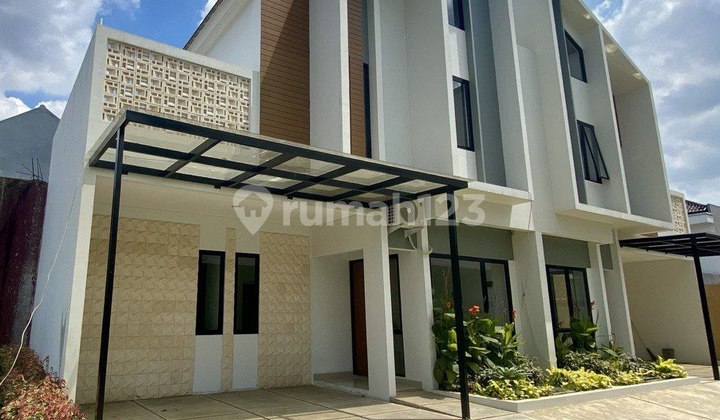 Rumah Dekat Summarecon Dekat Tol Dekat Stasiun di Prima Harapan