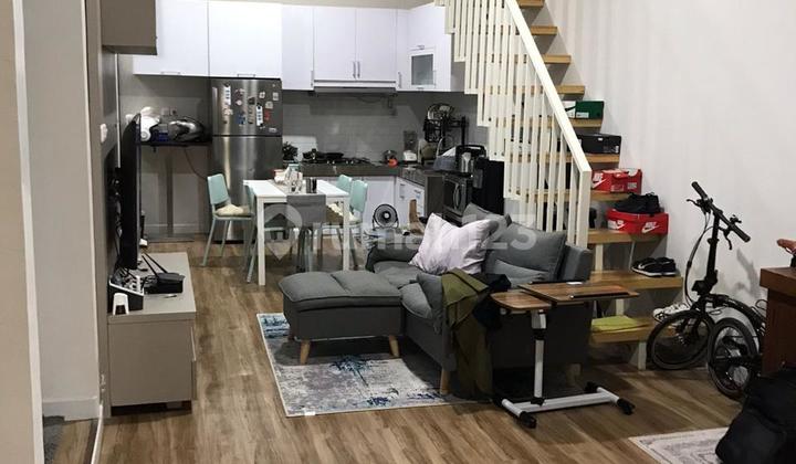 Rumah 2 Lantai Semi Furnished Dekat Tol di Spring Garden Bekasi 2