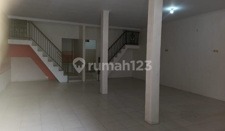 For Rent, Strategic Joint Shop House in Bintara, Bekasi