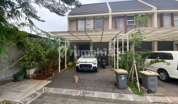 House in Good Condition and Strategic Location at Clover Hill Residence Joglo 2