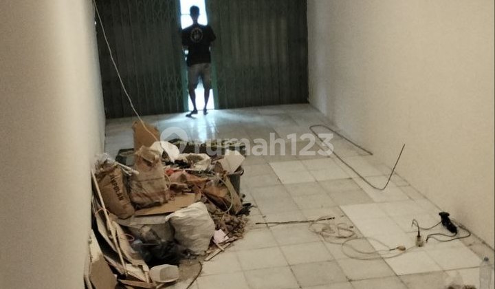 Newly renovated commercial ruko in East Depok 2, Abadijaya 2