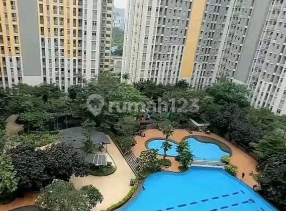 2 Bedroom Apartment with Pool View at Springlake Summarecon Bekasi 2
