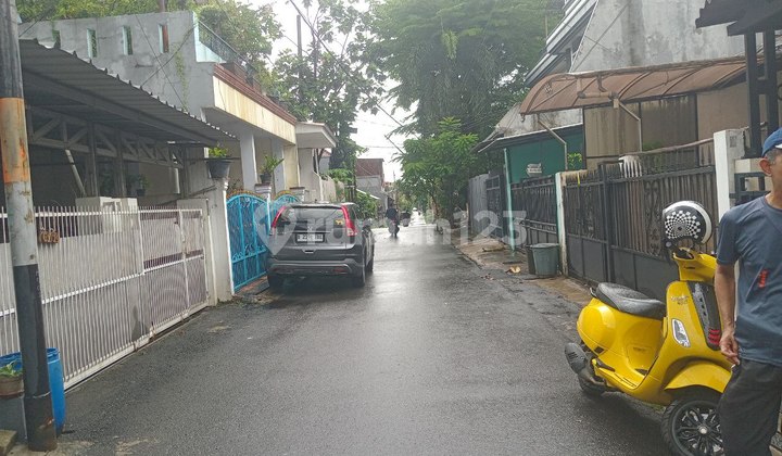 Rumah 2 lantai Harga Miring Di Pondok Kelapa Jakarta Timur 2