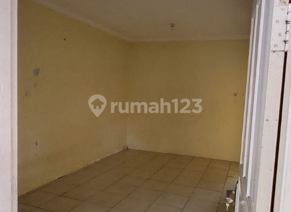 kamar tidur rumah dibawah harga pasar di