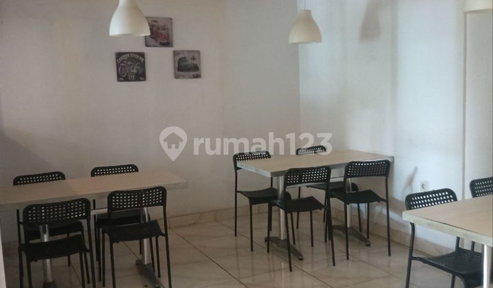 For Rent Strategic House for Business in East Depok 2