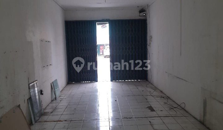 Ruko Komersil Strategis Pinggir Jalan Raya di Pondok Kelapa