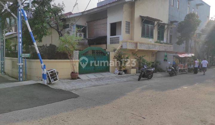 Rumah Hoek di Kompleks Sukapura Samping Kelapa Gading 1