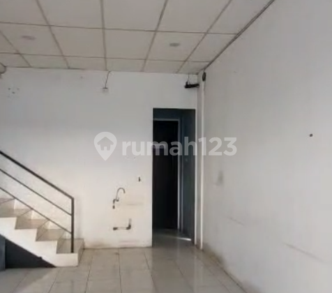 Commercial shop house ready for business in Duta Graha next to Summarecon Bekasi. 2