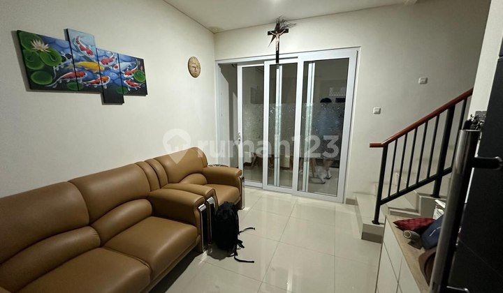 Rumah Full Furnished Samping Summarecon di Cluster Lavesh Hi Rumah Full Furnished Samping Summarecon di Cluster Lavesh Hi