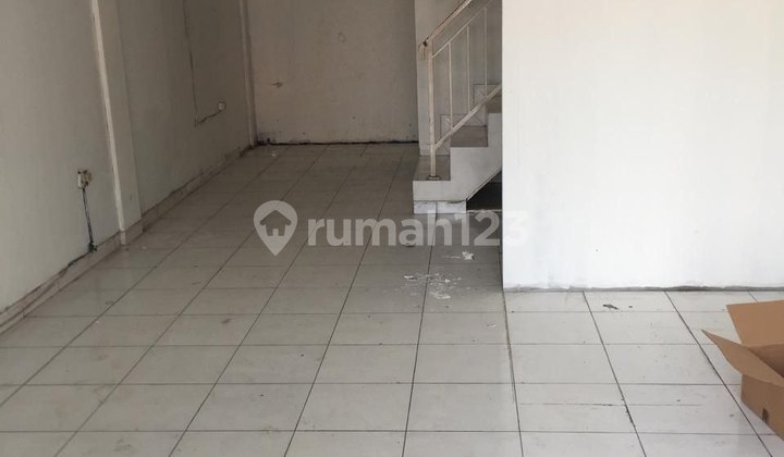 Ruko Komersil Strategis di Pinggir Jalan Raya di Duren Sawit