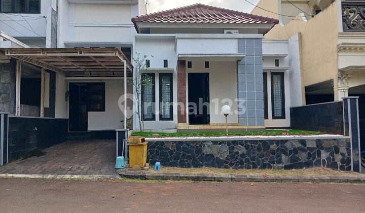Cheap Rental House !!! Fully Furnished at Pesona Khayangan Depok