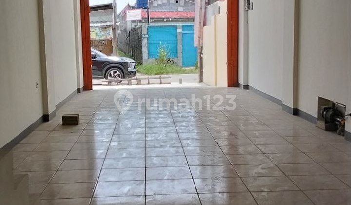 Commercial linked new building strategic shop house in Cilodong Depok 2