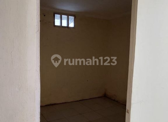 kamar tidur rumah dibawah harga pasar di